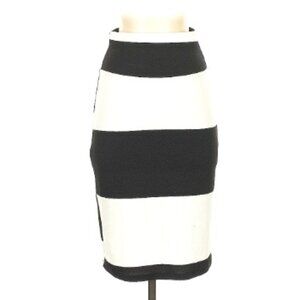 LuLaroe Cassie Black and White Striped Skirt Size Medium NWOT